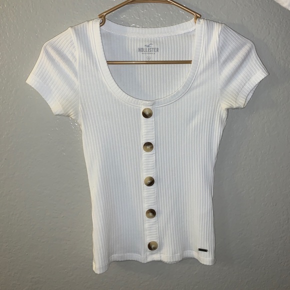Hollister Top - Picture 1 of 2
